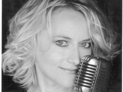 Sax Diva Suzanne Grzanna photo