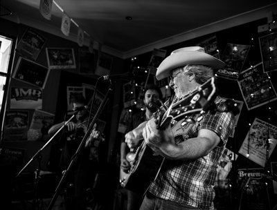 hangin' out with Good Corn Liquor band with John Lee on fiddle