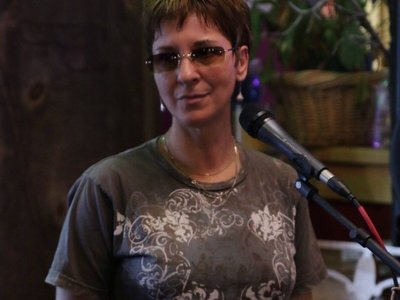 Bobbi Lane photo