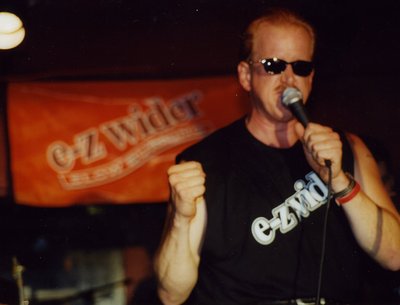 Red performing Use Your Hand for EZ Wider