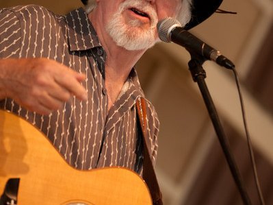 Larry Mangum photo