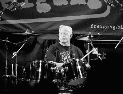 Arena 042816 Toy Dolls