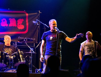 Arena 042816 Toy Dolls