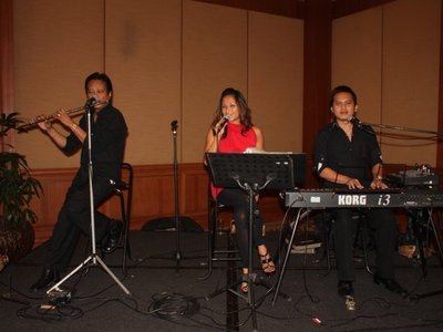 Royal Plus Trio photo