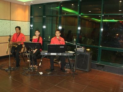 Royal Plus Trio photo