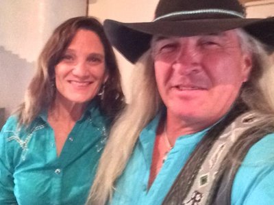 With Mark Eagleheart -unintentionally matching outfits!- Sagebrush Inn, 4/16
