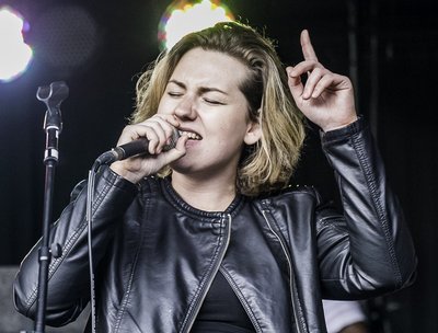 Natalia Sitkowska Lead Singer