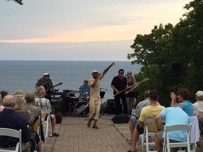 bugs Beddow & the Good STuFF photo