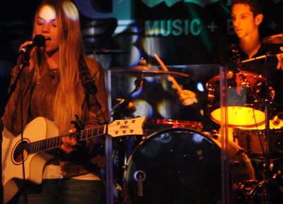 Olivia Ooms and the Resistors photo