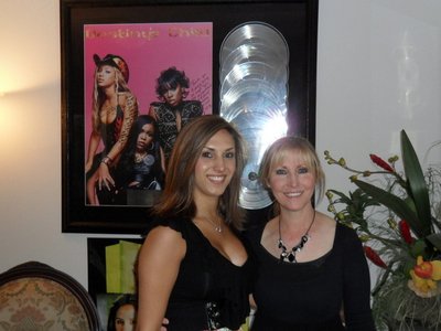 Lauren Hartley photo
