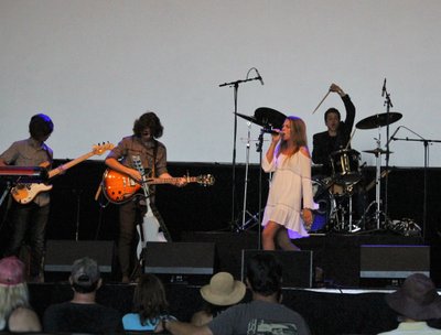 Olivia Ooms and the Resistors photo
