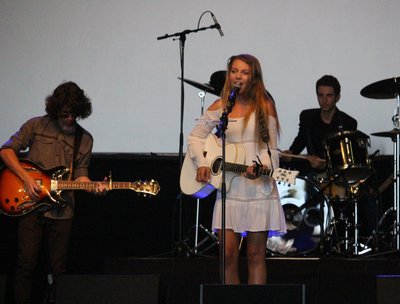 Olivia Ooms and the Resistors photo