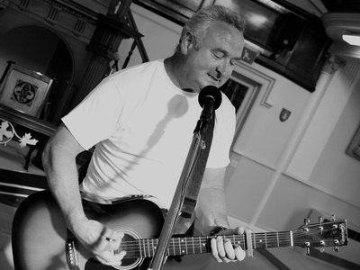 Mark Grove photo