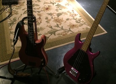 Basses!