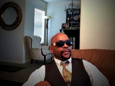 Calvin henderson photo