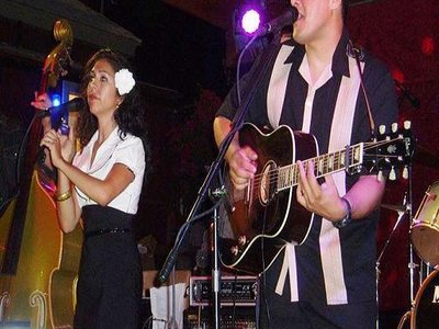 Sal and Isela con Los Salerosos photo