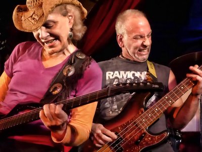 The Dana Gaynor Band photo
