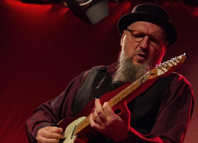 AG Weinberger - The Transylvanian Guitar Man photo
