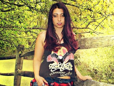 Nikki Briar photo