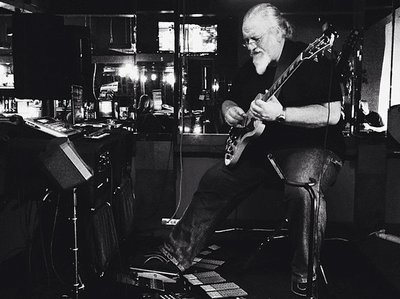 Ted Killian (guitar, electronics, and loops) live in Portland, OR