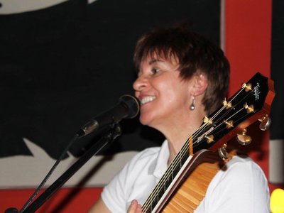 Bobbi Lane photo