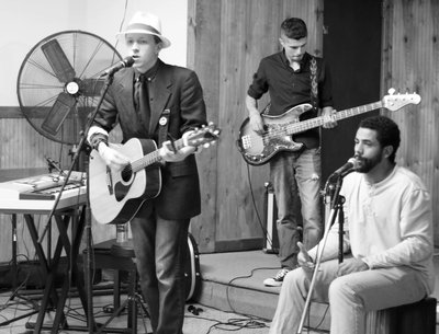 Gordy Garris performs at Lincoln Road Hall, December 3rd, 2016