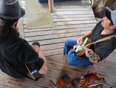 Scratchdog Stringband photo