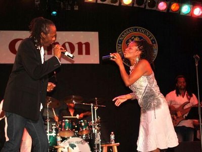 TN'T singing sweet July 2010
