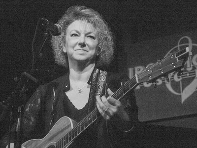 Lisa Martin photo