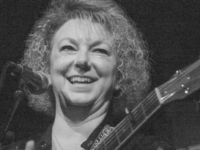 Lisa Martin photo