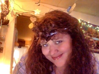 Kelly aka Voiceofanangelakarevdreams November 2016 