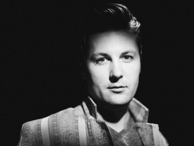 Peter Oyloe - Photo by Brave Lux
