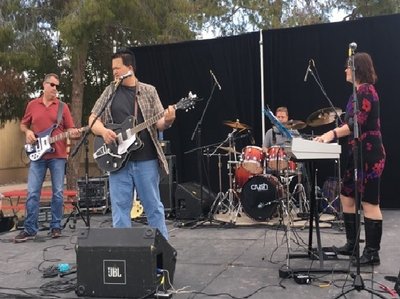 Rage Event, 1/14/2017: L to R - Brad (Bass); thurane (Vocals & Guitar); Andy (Drums); Katie (Keys)