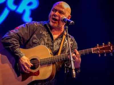 Fred Chandler Performing at the Hard Rock Casino