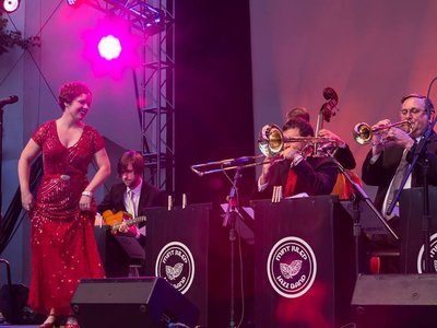 Mint Julep Jazz Band at Lincoln Center's Midsummer Night Swing, June 24, 2016.