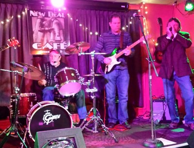 Semitones at New Deal Cafe