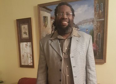 RAS KRONIK photo