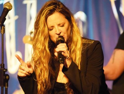 2017, Shari Puorto @ Rhythm Room