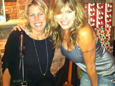THE BLONDE BOMBERS photo
