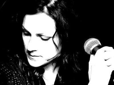 Amanda Cottreau by Karen Cooper