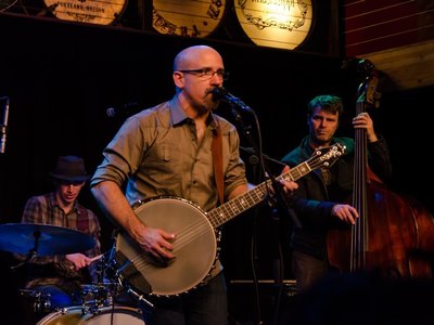 Tony Furtado photo