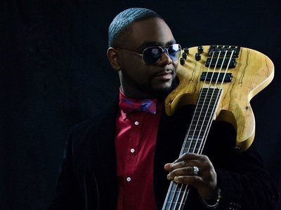 Fretless LTD Bass is amazing