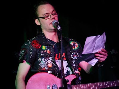Johnny Crabb photo