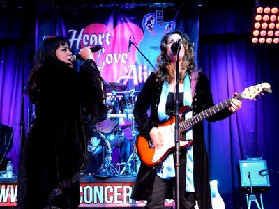 Heart Love Alive rockin it! Pic from Manny Dominguez 