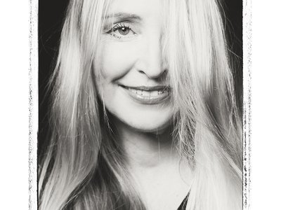 Check out my new website at www.medyhne.com