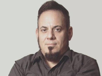Fuse on Vocals & Guitar