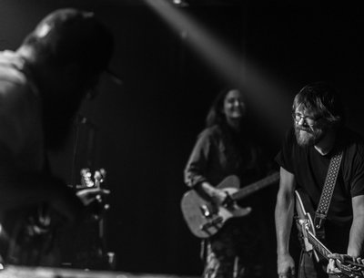 Josh Roberts And The Hinges photo