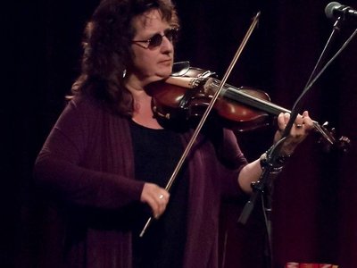 Fiddlinda photo