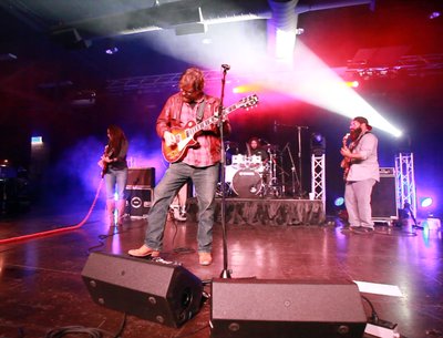 Josh Roberts And The Hinges photo