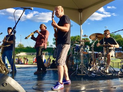 Rickshaw Lizard at the Locust Point Festival, Baltimore, 9 Sept 2017. Photo: Gayle Mangan Kassal